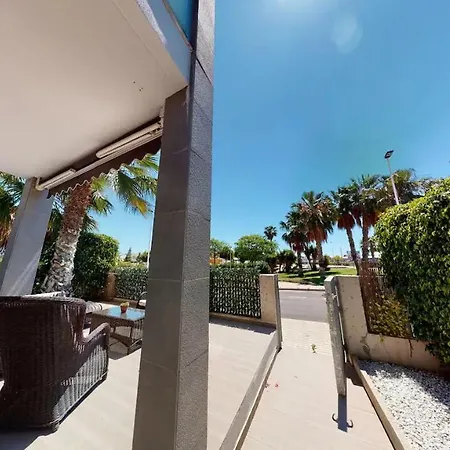 Erdgeschosswohnung In Punta Prima * Torrevieja