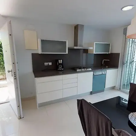 Erdgeschosswohnung In Punta Prima
