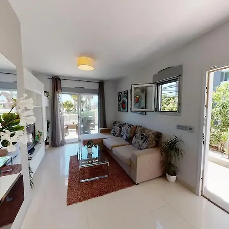 Erdgeschosswohnung In Punta Prima * Torrevieja